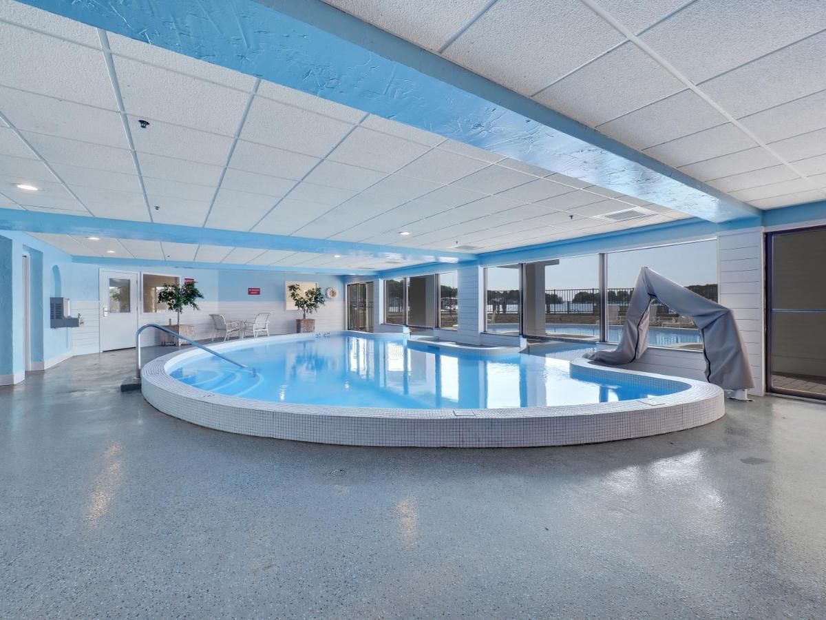 105 Edgewater Inn Шарлевой Екстер'єр фото